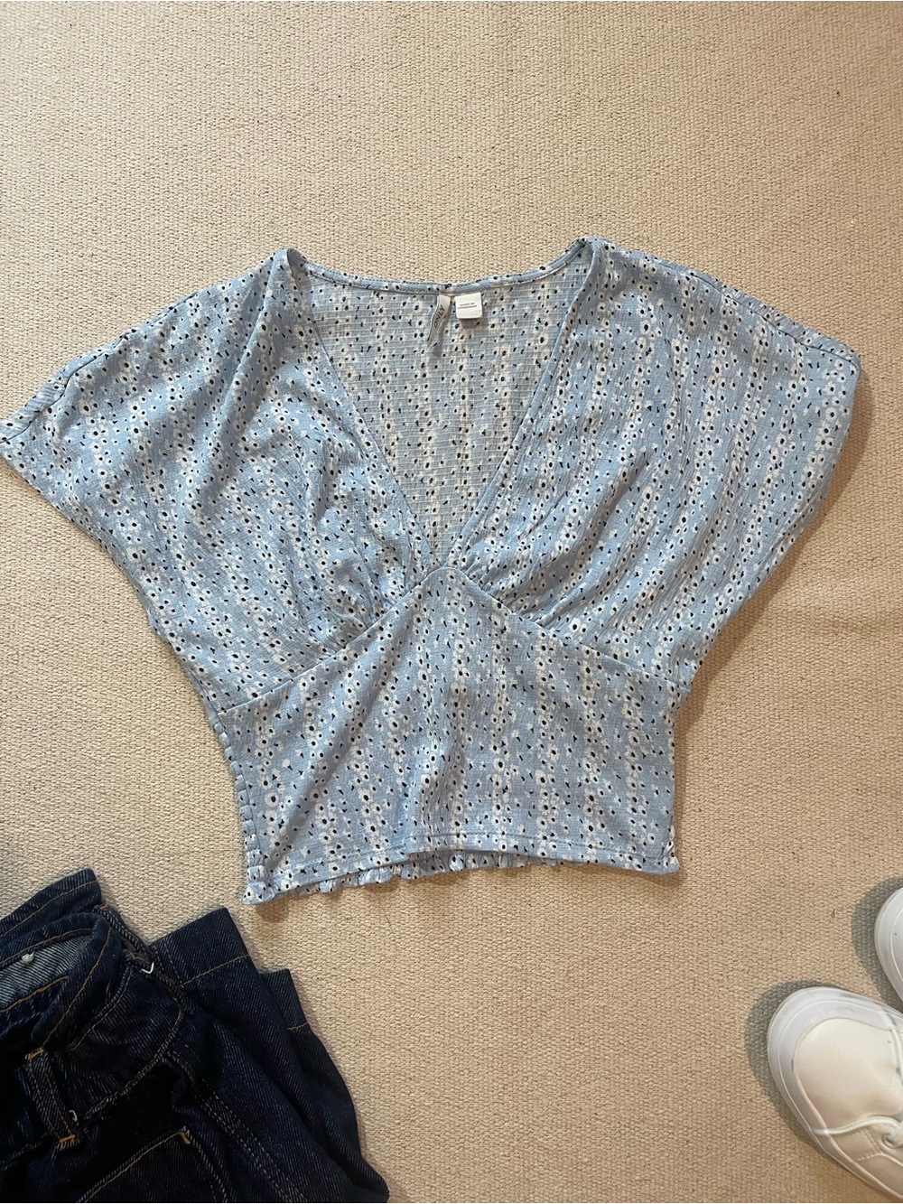Only Light Blue Floral V-Neck Crop Top - Size XS